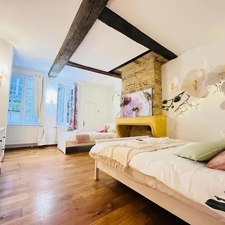 Sainte-barbe T4, Billard A 2 Pas Du Chateau