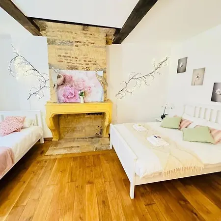 公寓 Sainte-barbe T4, Billard A 2 Pas Du Chateau 色当