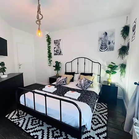 Sainte-barbe T4, Billard A 2 Pas Du Chateau *