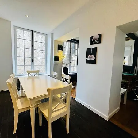 Sainte-barbe T4, Billard A 2 Pas Du Chateau