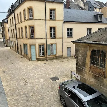 Sainte-barbe T4, Billard A 2 Pas Du Chateau * 色当